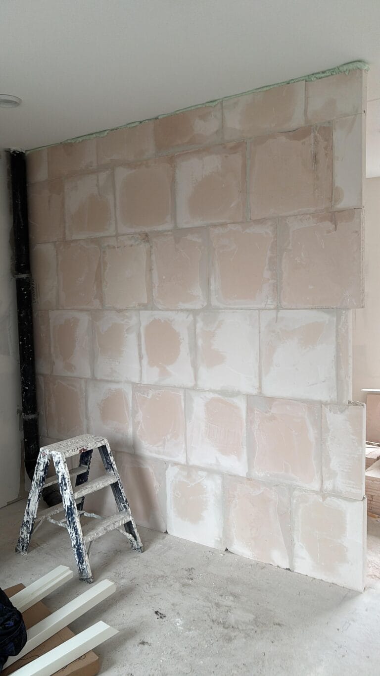 Tussenwand plaatsen woonkamer