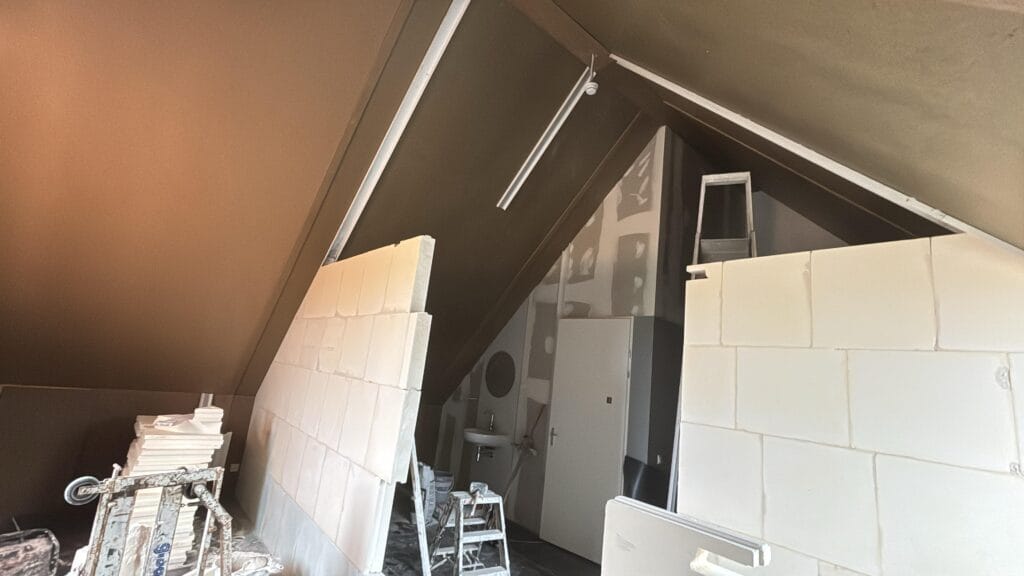 Zolder verbouwen tot slaapkamer