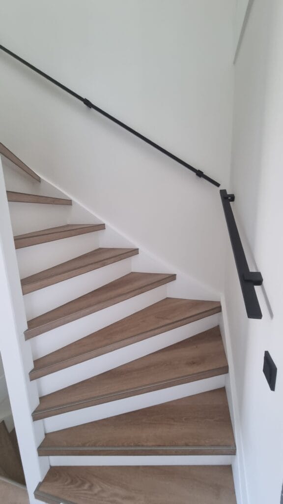 Trap plaatsen trend met licht hout