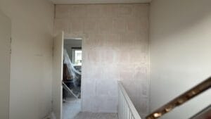 Zolder grote tussenwand achteraf