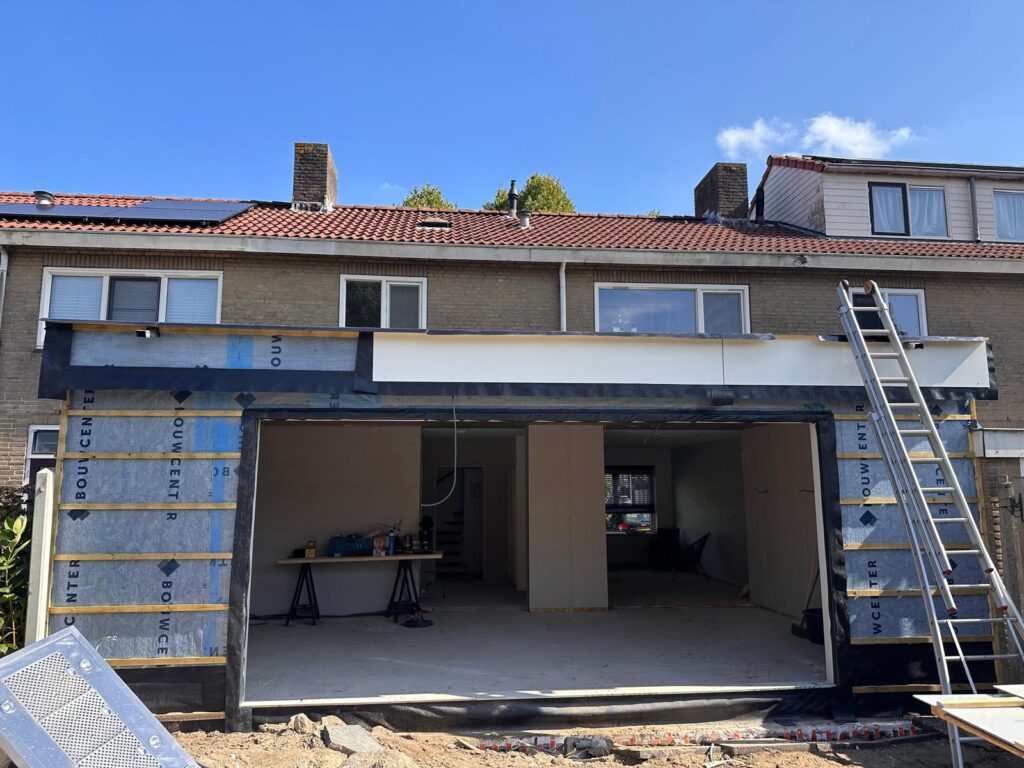 Extra grote schuifpui meerwerk aanbouw