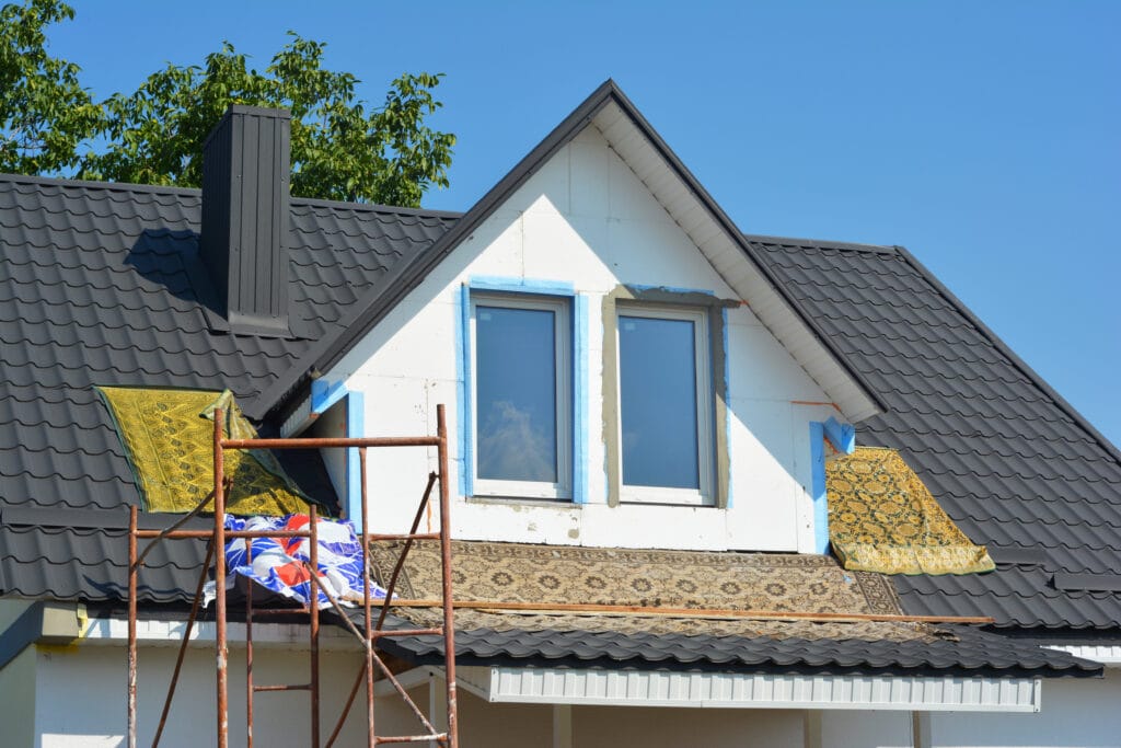 Prefab-kunststof-dakkapel-Tilburg-met-kraanmontage-Verbouw-Gigant