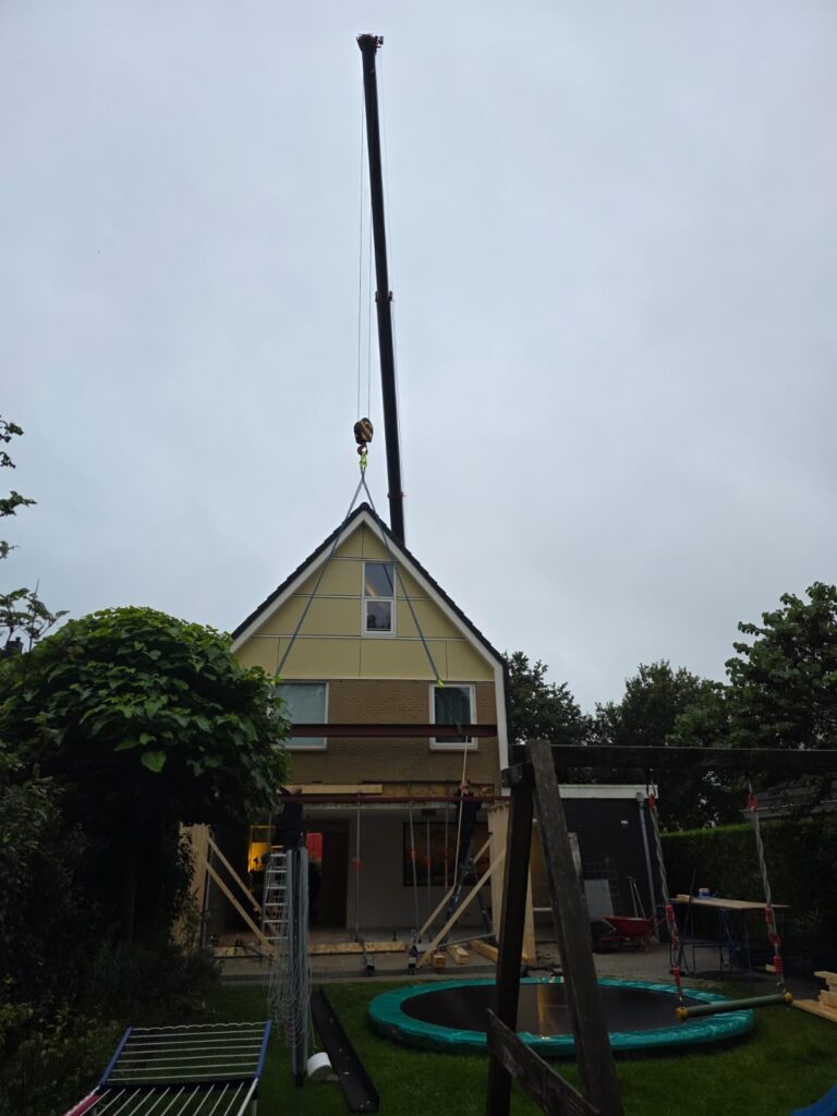 aanbouw plaatsen prefab delen