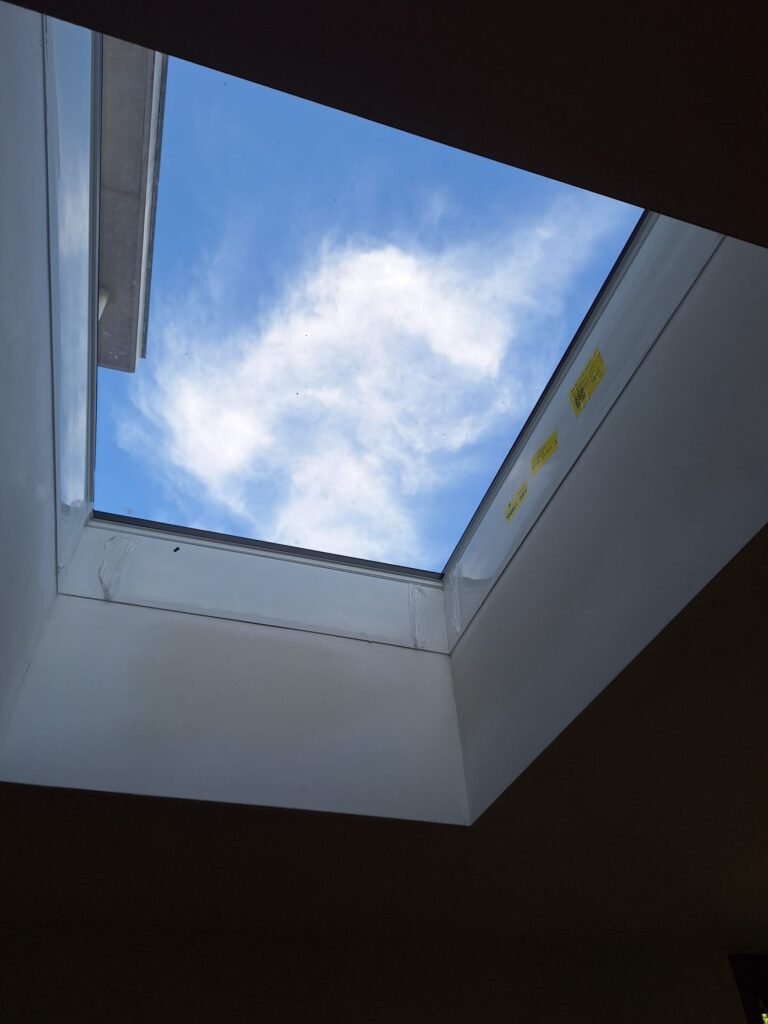 Lichtstraat in houten aanbouw