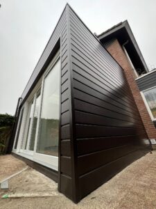 houten en composiet gevelbekleding
