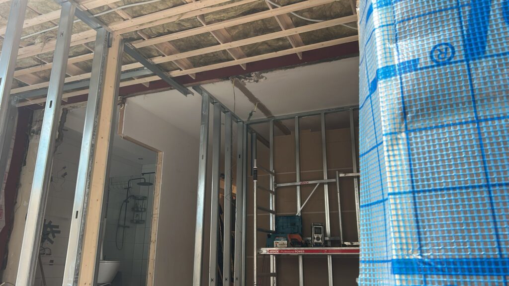 Aanbouw Amsterdam enkele doorbraak