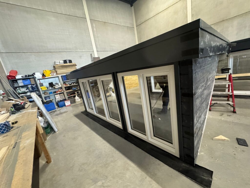 Prefab dakkapel in de loods van Verbouw Gigant