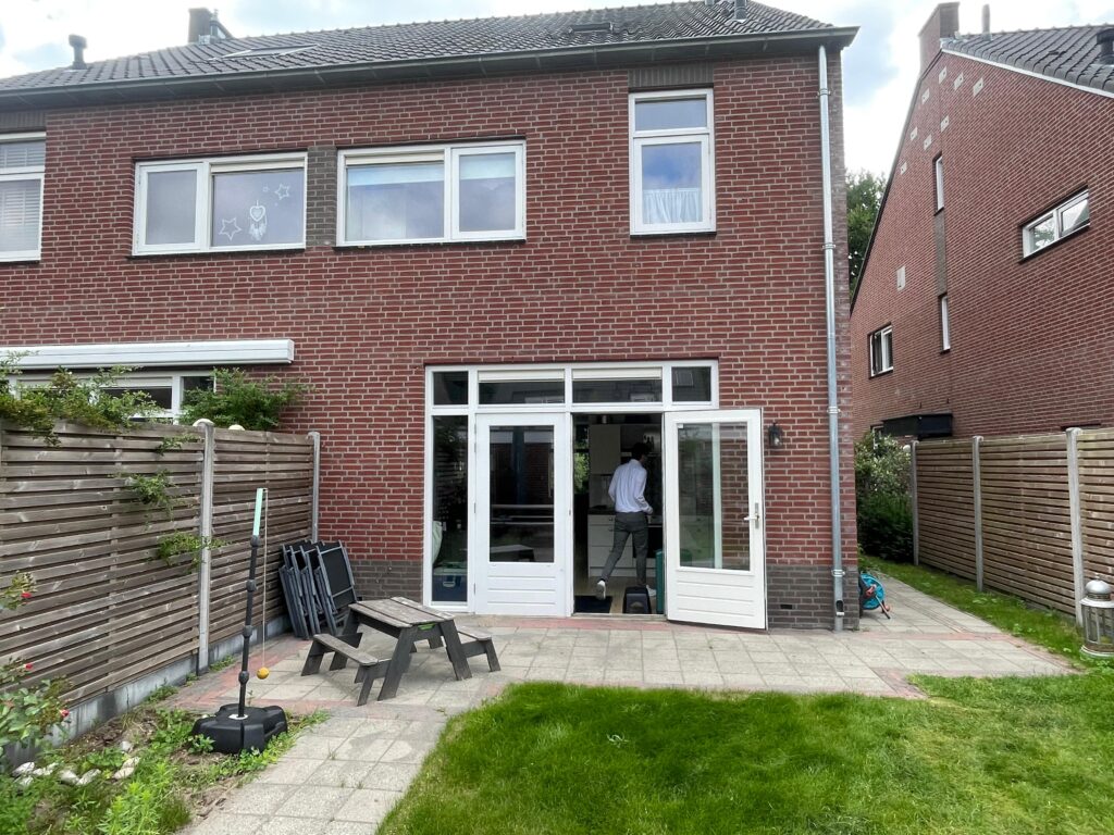 Huis zonder aanbouw voor Verbouw Gigant